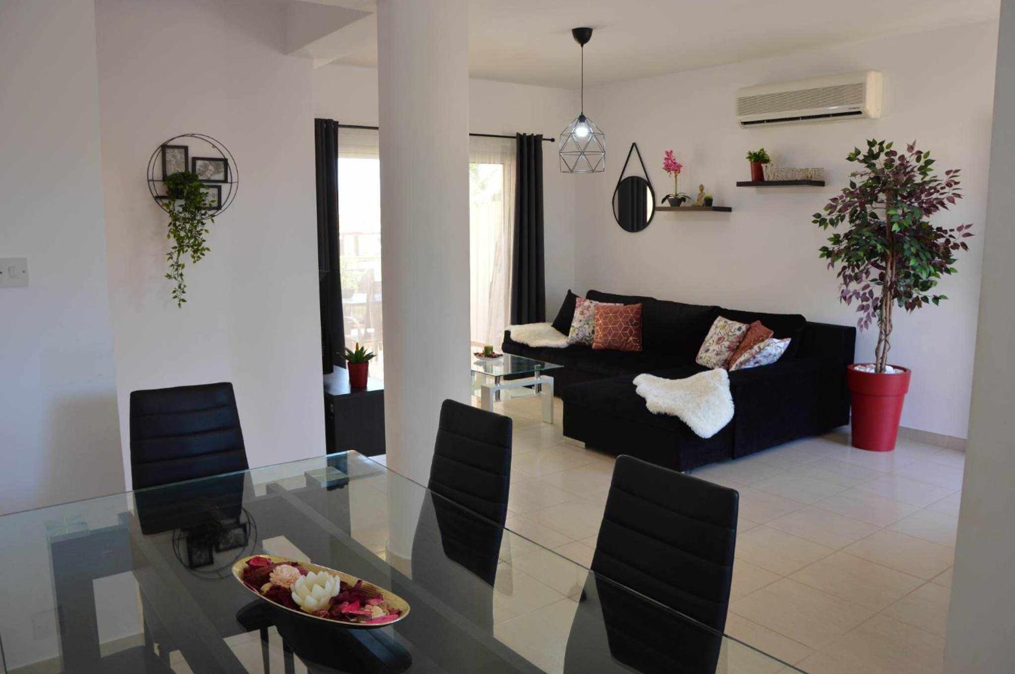 Sirena Olympia Apartment Paphos ภายนอก รูปภาพ