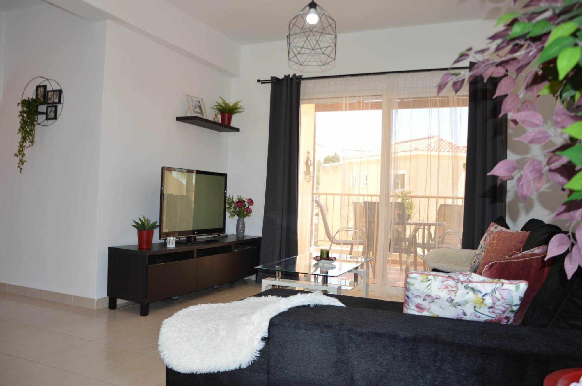 Sirena Olympia Apartment Paphos ภายนอก รูปภาพ